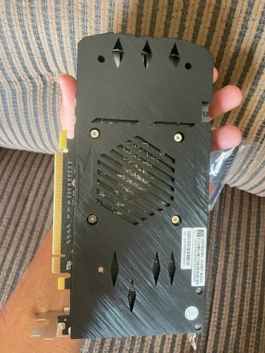 Rx 580 8gb/ memoria ram Fury Kingston 8gb/4gb. Processador Ryzen 5 3400g