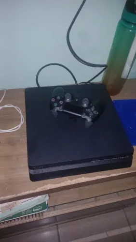 Vendo PS 4 Slim