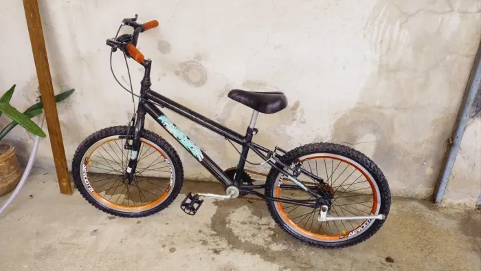 Bicicleta aro 20 infantil até 12 anos