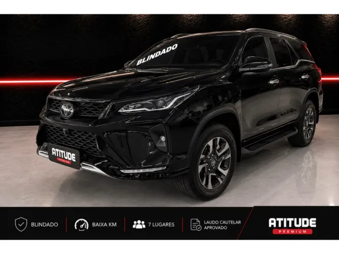 Toyota Hilux SW4 SRX Plat. 4X4 2.8 TB Die. Aut. 2025