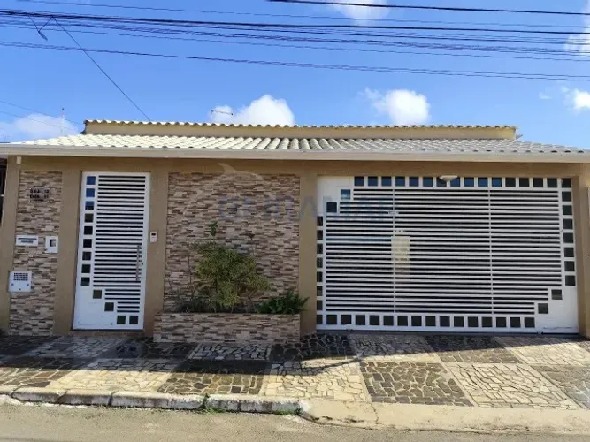 QNJ 13 - Casa 3 quartos com suite , toda na laje