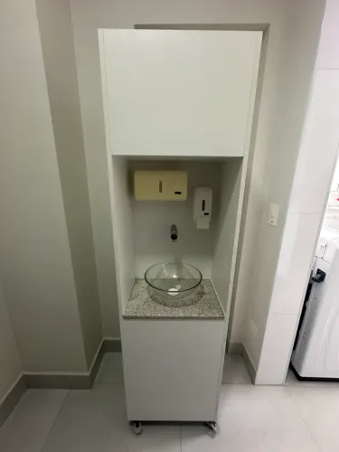 Pia móvel para estética