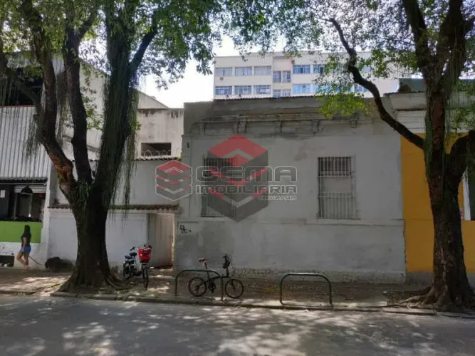 Casa de rua - / Residencial / Humaitá
