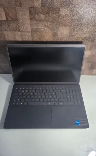 Notebook Dell Vostro 3520 i5 11ª Geração | 8GB RAM | SSD 512GB