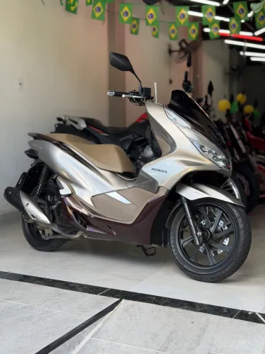 HONDA PCX 150 DLX 2022