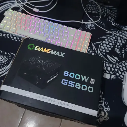 Fonte Gamer GameMax 600W ? R$150