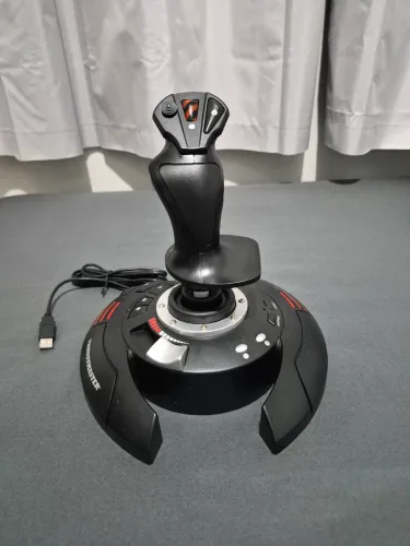 Joystick Thrustmaster T.Flight X