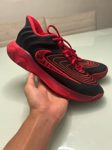 Tênis Nike Giannis Immortality 4, usado apenas em 3 treinos, tá novo