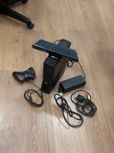 Xbox 360 Completo + kinect - no estado