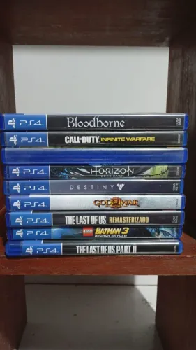 Vendo coleção de jogos de PS4
