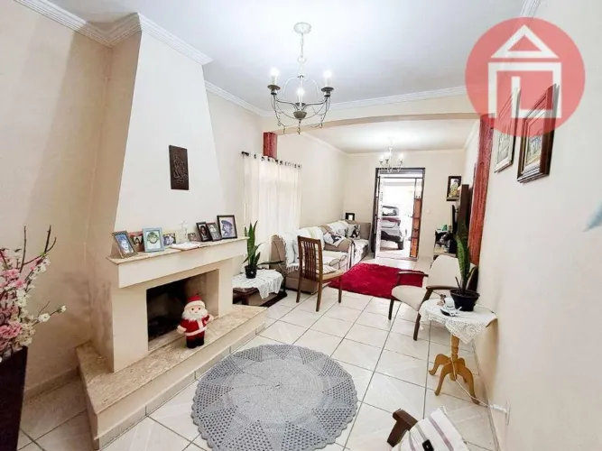 Casa com 4 dormitórios à venda, 213 m² por R$ 850.000,00 - Vila Aparecida - Bragança Pauli