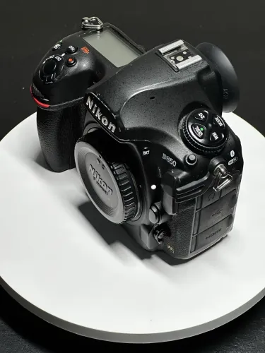 Camera Nikon D850