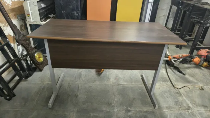 Mesa Escritório MDF Amadeirado 1,15m x 60cm