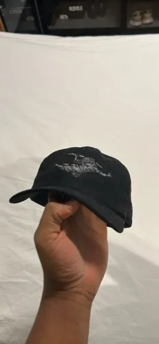 Boné preto M