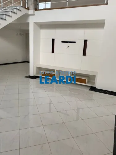 CASA EM CONDOMÍNIO - ALPHAVILLE - SP