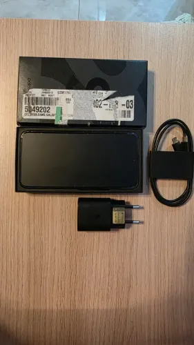 Samsung Galaxy S22 Preto