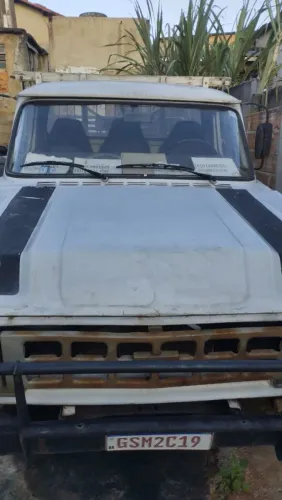 Vende-se Caminhonete D10 URGENTE
