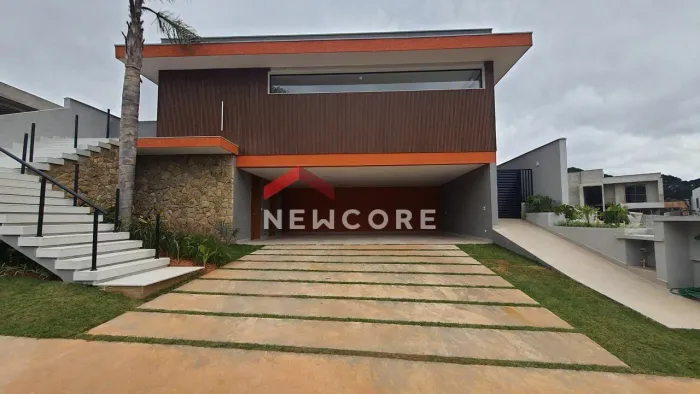 Casa de condomínio em Avenida Tore Albert Munck - Granja Viana - Cotia/SP