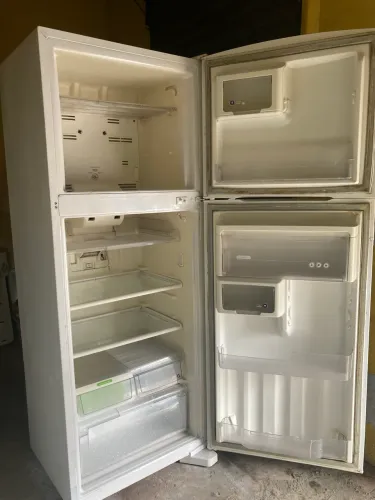 Vendo geladeira