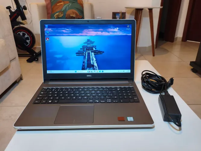 Notebook Dell Intel i5 7gen, 12GB RAM, SSD 128gb + 1TB HD, AMD R7 M340, Tela 15,6"