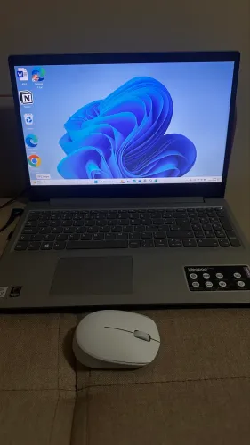 Notebook LENOVO