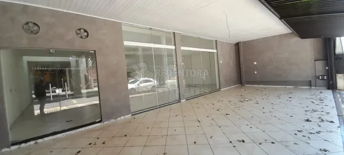 Salão Comercial com 360m² para Locação no bairro Jardim Vale do Sol