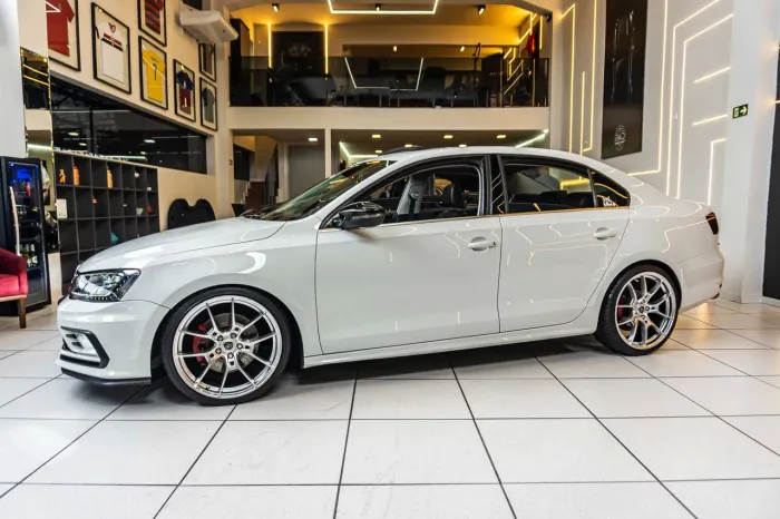 Volkswagen Jetta Highline 2.0 TSI 16V 4P Tiptronic 2016
