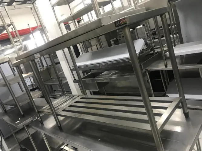 Mesa de inox
