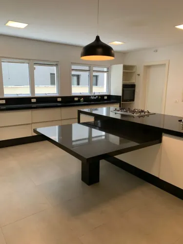Alto Padrão para Locação em Santana de Parnaíba, Alphaville, 4 dormitórios, 4 suítes, 5 ba