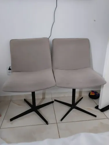 Vendo 2 cadeiras super confortáveis R$ 300,00