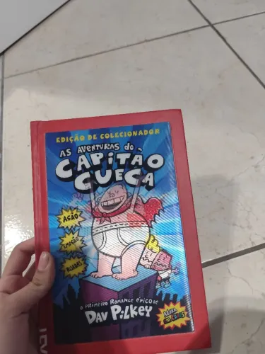 Livro Capitão cueca