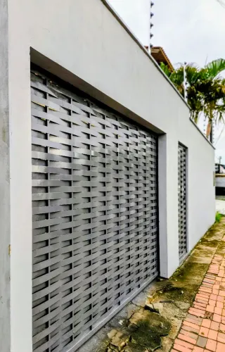 Casa em excelente localização 