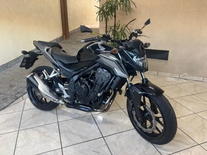 CB500F 2017 Moto em excelnete estado dois pneus pirelli zerados