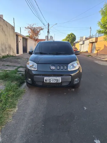 Fiat Uno Vivace Celeb. 1.0 EVO F.flex 8V 5P 2011