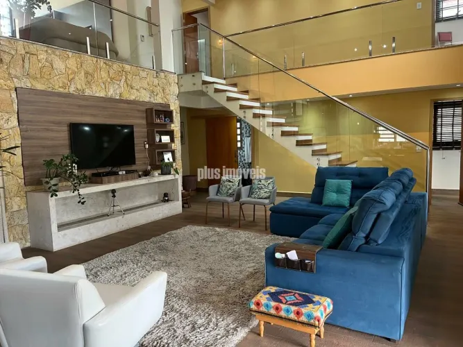 Casa de Alto Padrãono Condomínio Ponte da Pedra Guararema-SP.