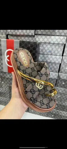 Papetes feminina