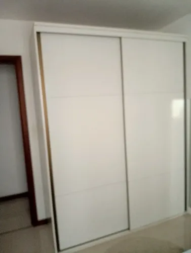 Guarda-roupa branco 1.78X1.80X0,61
