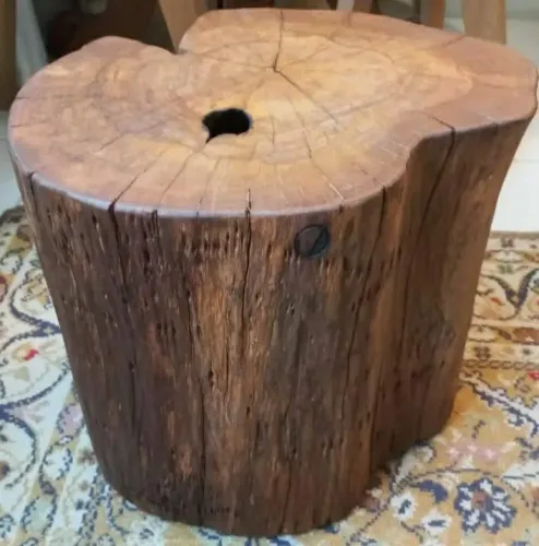 Puff de madeira maciça orgânica 
