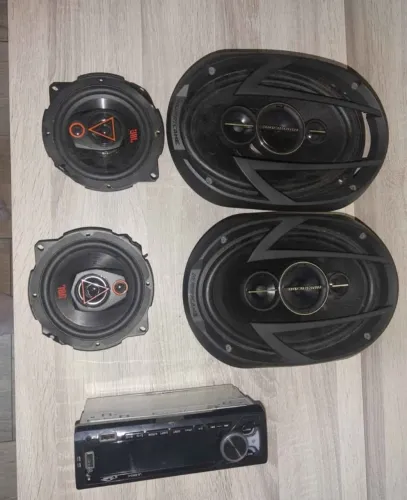 Som automotivo (6x9+rádio+falantes)