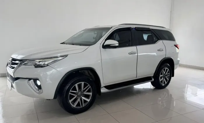 Toyota Hilux CD SRX 4X4 2.8 TDI 16V Diesel Aut. 2017