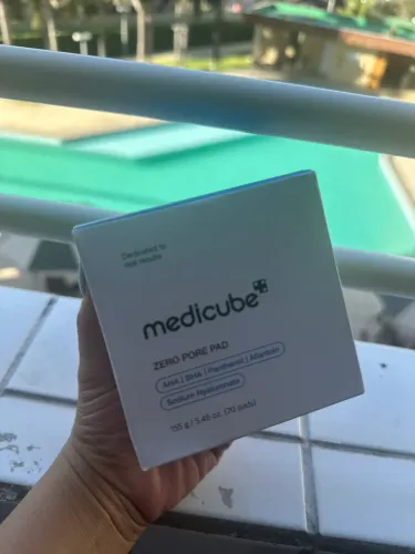 Medicube Zero Pore Pad