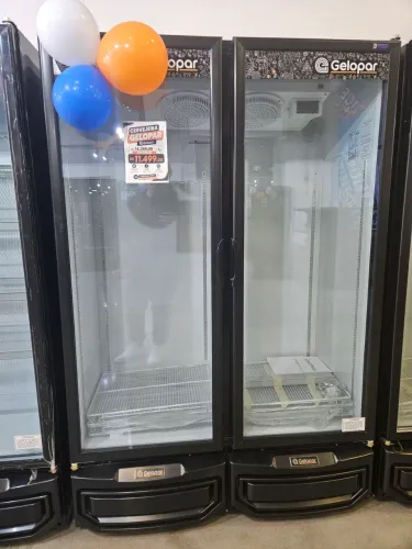 cervejeira 950 litros duas portas Gelopar