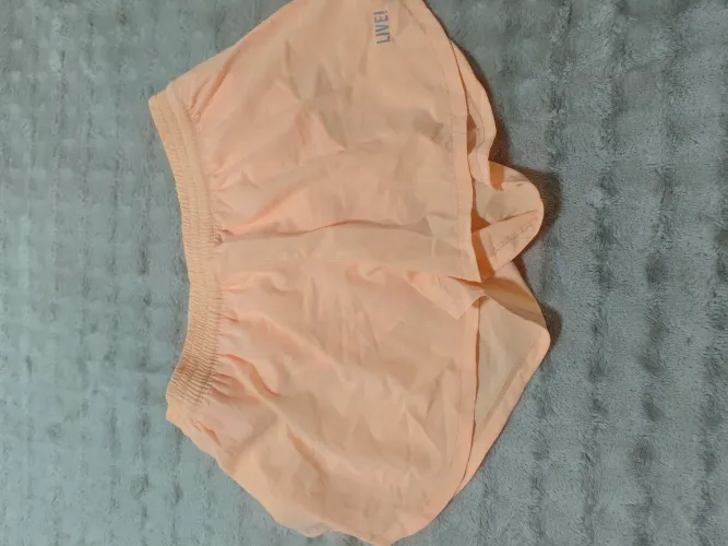 Shorts feminino Live tamanho M
