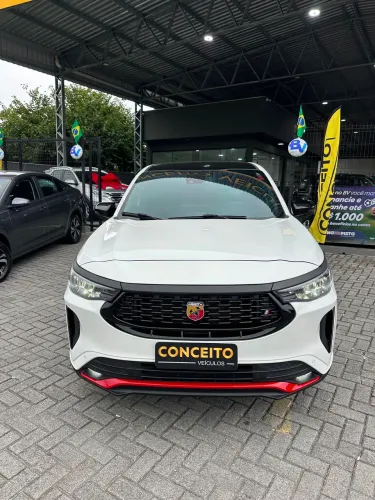 Fiat Fastback Abarth Turbo Flex 1.3 Aut. 2025