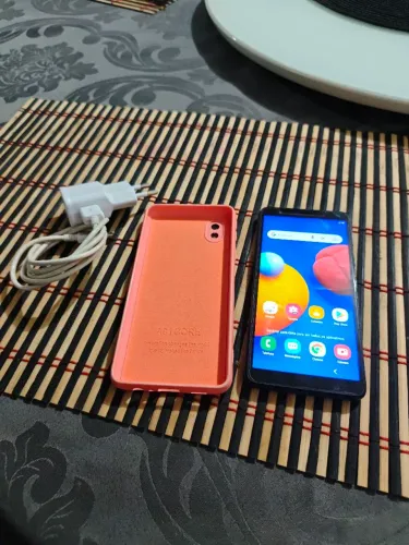 Smartphone Samsung A01 core em perfeito estado 