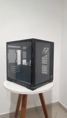 Gabinete Gamer Aquário MetalRed M7 Novo