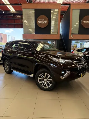 Toyota Hilux SW4 SRX 4X4 2.8 TDI 16V Dies. Aut. 2019