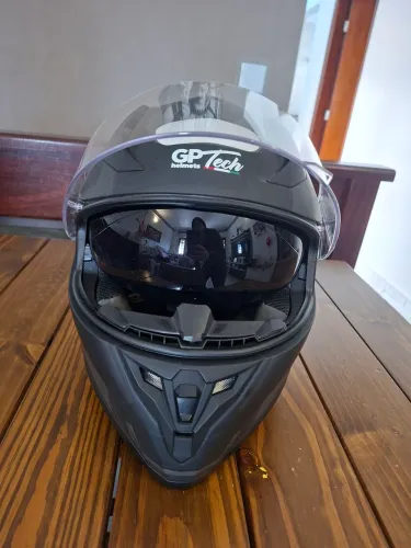 Capacete Gp Tech V-128 C/ Viseira solar Interna