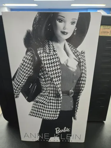 Mattel Barbie Anne Klein Barbie Doll