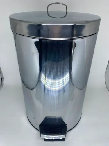 ? CONJUTO DE LIXEIRAS INOX 12 e 5 LITROS ? ELEGÂNCIA E PRATICIDADE PARA SUA CASA! ?